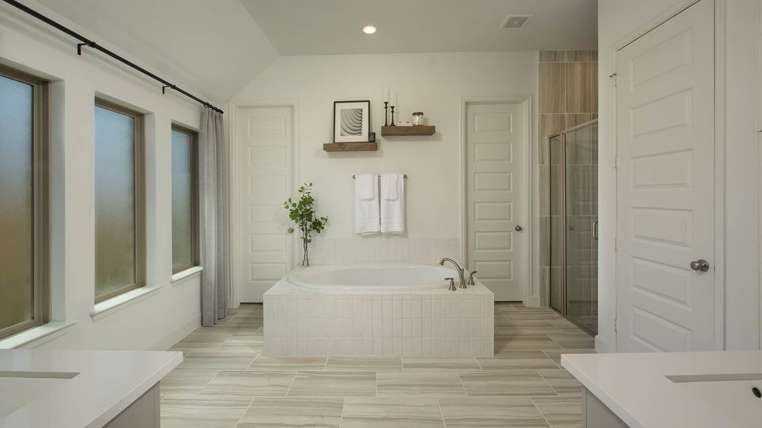 Furnished interior view inside a new home in Candela, Richmond (Image 79).