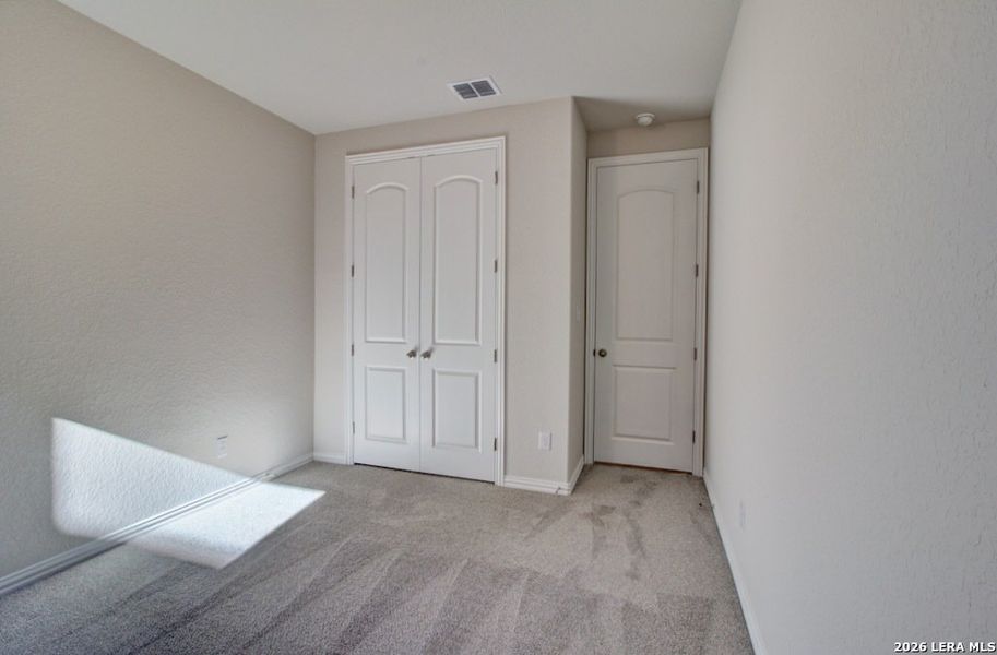 Spacious, unfurnished interior of a new home in Meyer Ranch – Premier, New Braunfels (Image 20).