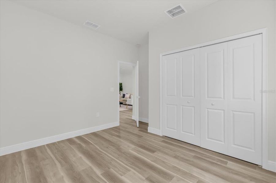 Spacious, unfurnished interior of a new home in , Citrus Springs (Image 20).