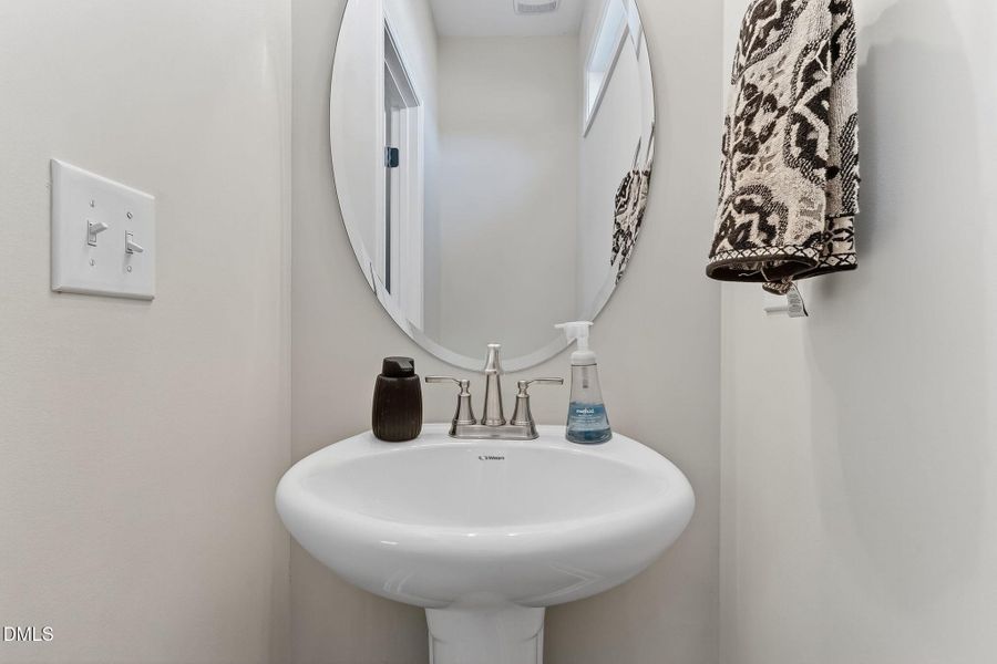 14-web-or-mls-_DSC7933 - Copy 14-web-or-mls-_DSC7933 - Copy