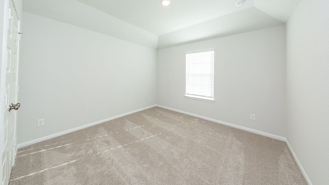 Representative unfurnished interior of a home built from the The Hawthorn by Legend Homes in Rocky Creek Crossing, Crowley (Image 26).