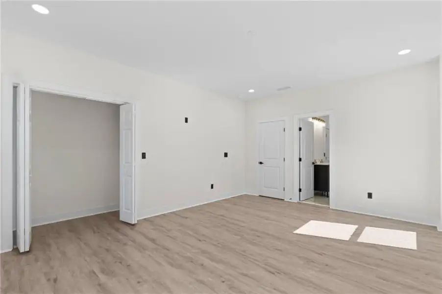 Spacious, unfurnished interior of a new home in , McDonough (Image 27).