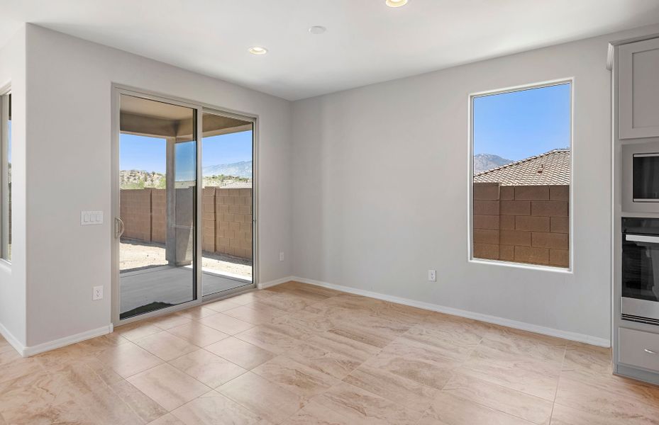 Spacious, unfurnished interior of a new home in Vistoso Canyon Estates, Oro Valley (Image 22). Spacious, unfurnished interior of a new home in Vistoso Canyon Estates, Oro Valley (Image 22).