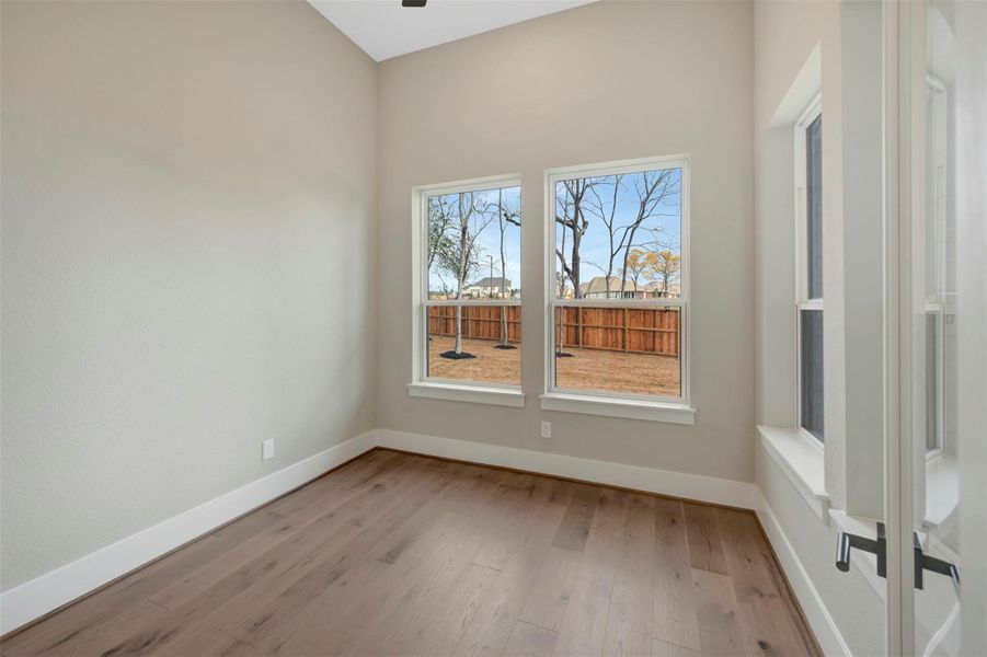 Spacious, unfurnished interior of a new home in Briarley, Montgomery (Image 32).
