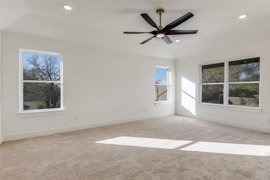 Spacious, unfurnished interior of a new home in , Rockwall (Image 20).
