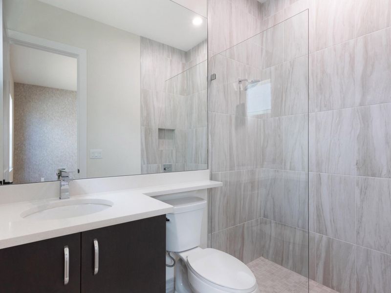 M Guest Bedroom Bathroom