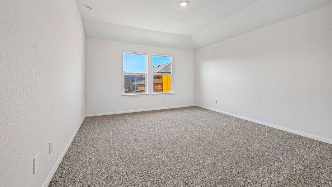 Spacious, unfurnished interior of a new home in Southgrove, Kyle (Image 31).