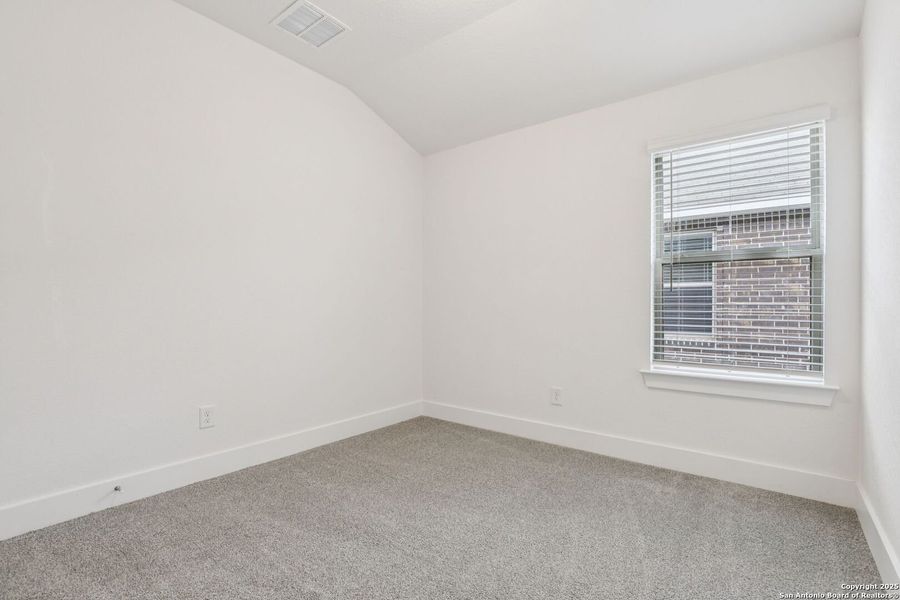Spacious, unfurnished interior of a new home in Comanche Ridge, San Antonio (Image 43). Spacious, unfurnished interior of a new home in Comanche Ridge, San Antonio (Image 43).