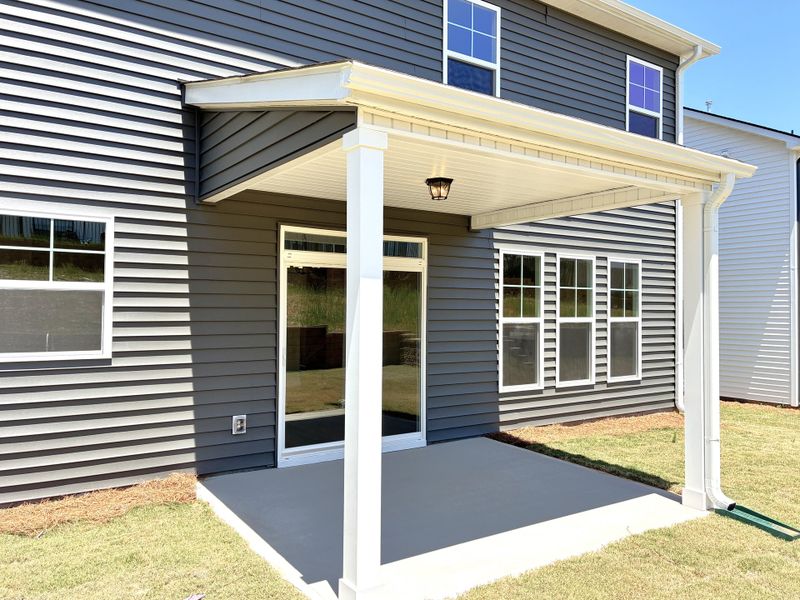 Exterior details and patio area of a home in Holly Ridge, Greenville (Image 2). Exterior details and patio area of a home in Holly Ridge, Greenville (Image 2).