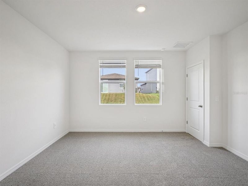 Spacious, unfurnished interior of a new home in Oakfield Trails - Premier Series, Parrish (Image 32).