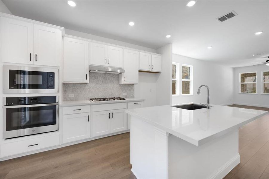 Furnished interior view inside a new home in North Sky Celina, Celina (Image 13). Furnished interior view inside a new home in North Sky Celina, Celina (Image 13).