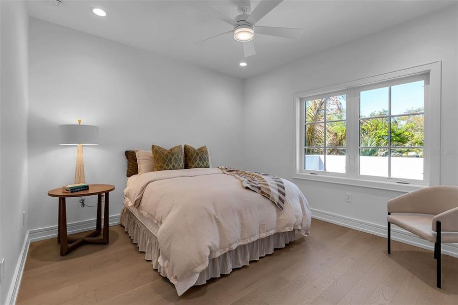 Furnished interior view inside a new home in , Sarasota (Image 34).