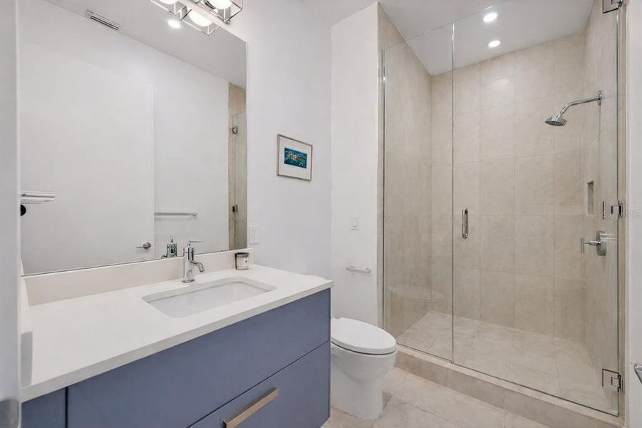 Furnished interior view inside a new home in , Sarasota (Image 28).