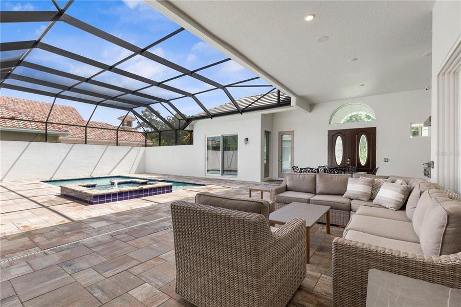 Exterior details and patio area of a home in Toscana, Palm Coast (Image 24).