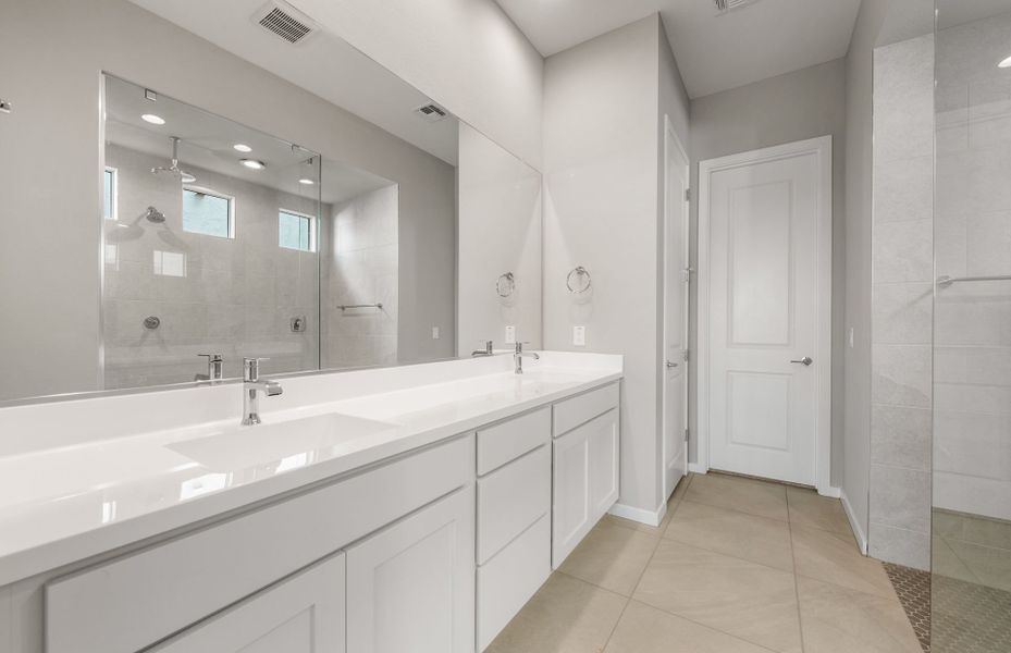 Furnished interior view inside a new home in Legado West, Queen Creek (Image 7).