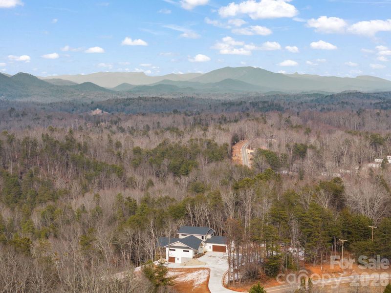 Natural landscape and outdoor views near in Old Fort (Image 38). Natural landscape and outdoor views near in Old Fort (Image 38).