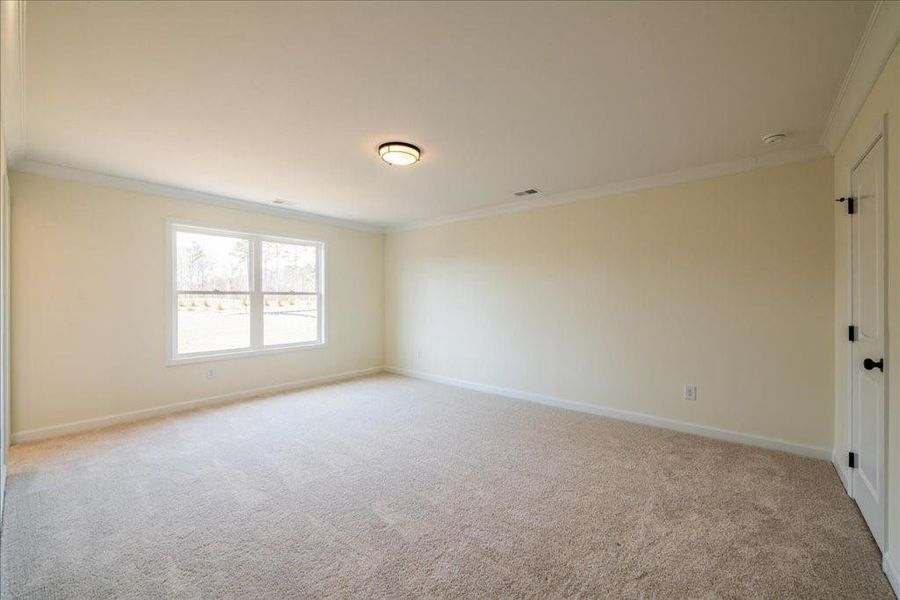 Spacious, unfurnished interior of a new home in Cherokee Township, Acworth (Image 24).
