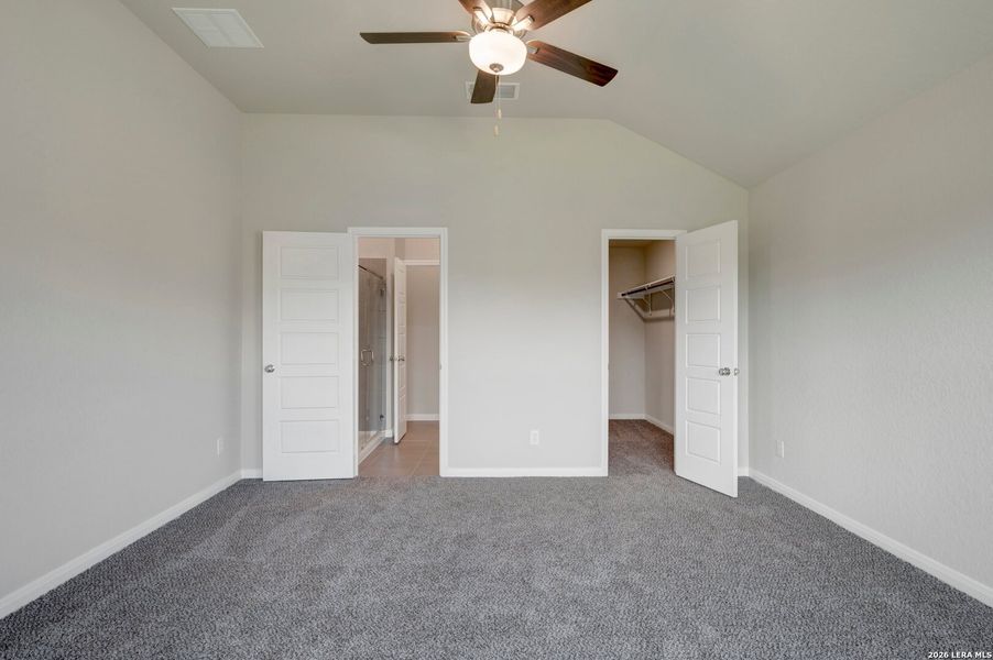 Spacious, unfurnished interior of a new home in Park Place, New Braunfels (Image 24). Spacious, unfurnished interior of a new home in Park Place, New Braunfels (Image 24).