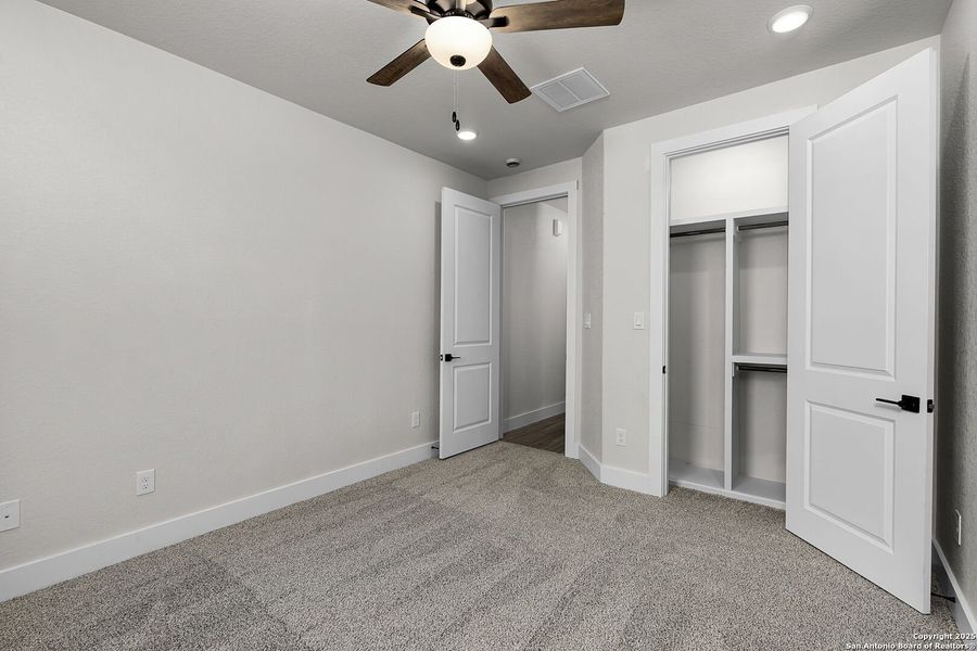 Spacious, unfurnished interior of a new home in , Spring Branch (Image 28).