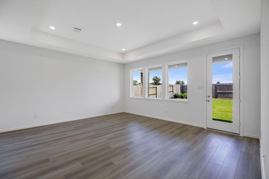 1123 Buffalo Run ~ Ready Now