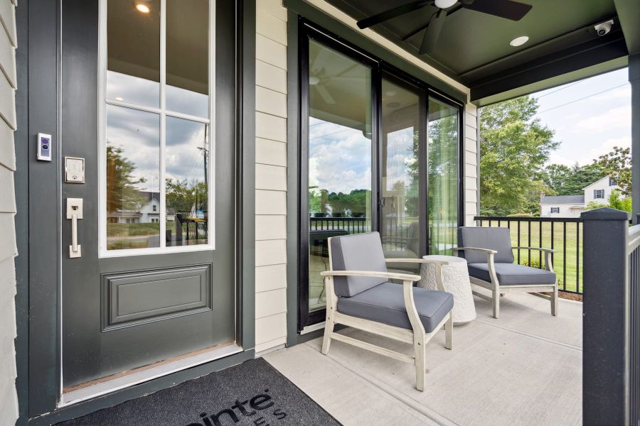 Representative exterior details of a home built from the Stowe by Tri Pointe Homes in Seven Oaks, Belmont (Image 4).