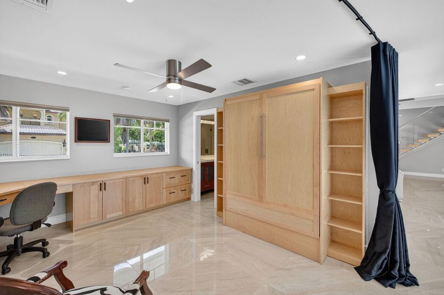 Furnished interior view inside a new home in , Fort Lauderdale (Image 44).