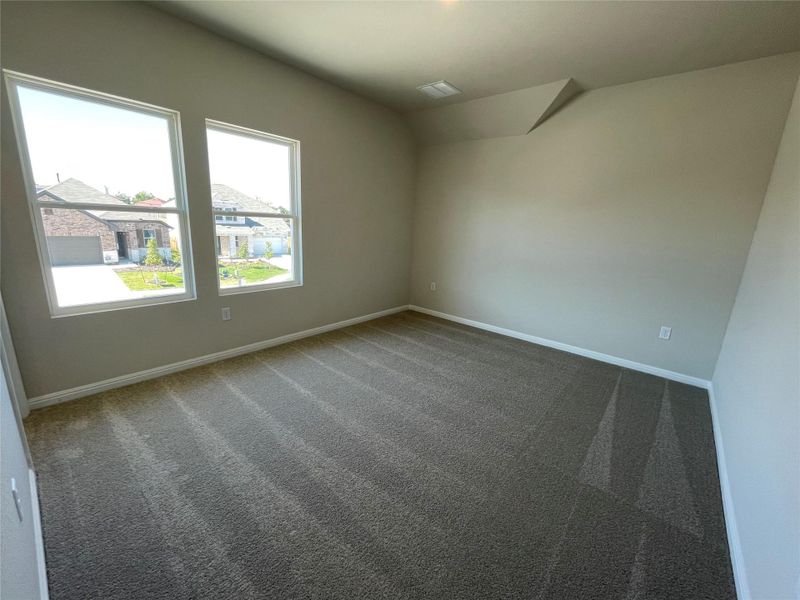 Spacious, unfurnished interior of a new home in Covered Bridge, Hutto (Image 20). Spacious, unfurnished interior of a new home in Covered Bridge, Hutto (Image 20).