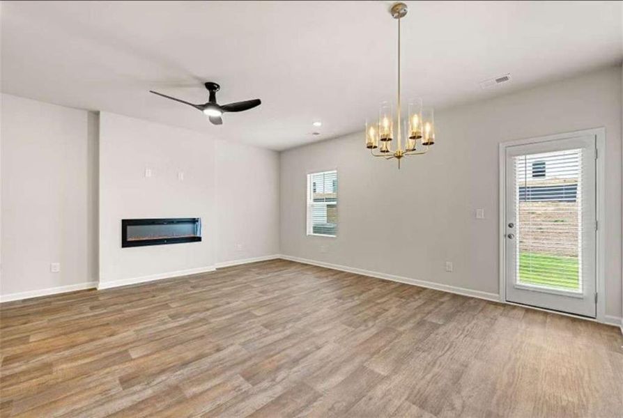Spacious, unfurnished interior of a new home in Carolina, Palmetto (Image 9).