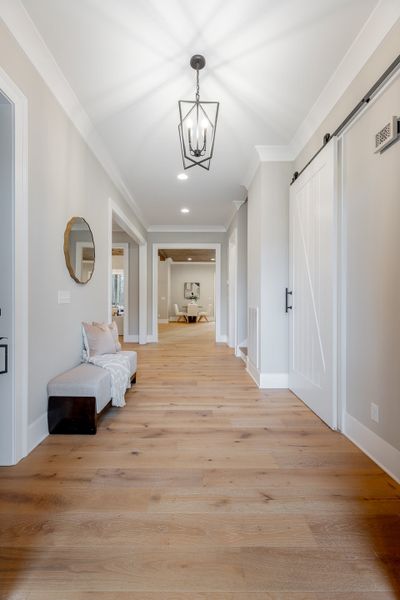 Spacious, unfurnished interior of a new home in River Gorge Ranch, Guild (Image 28).