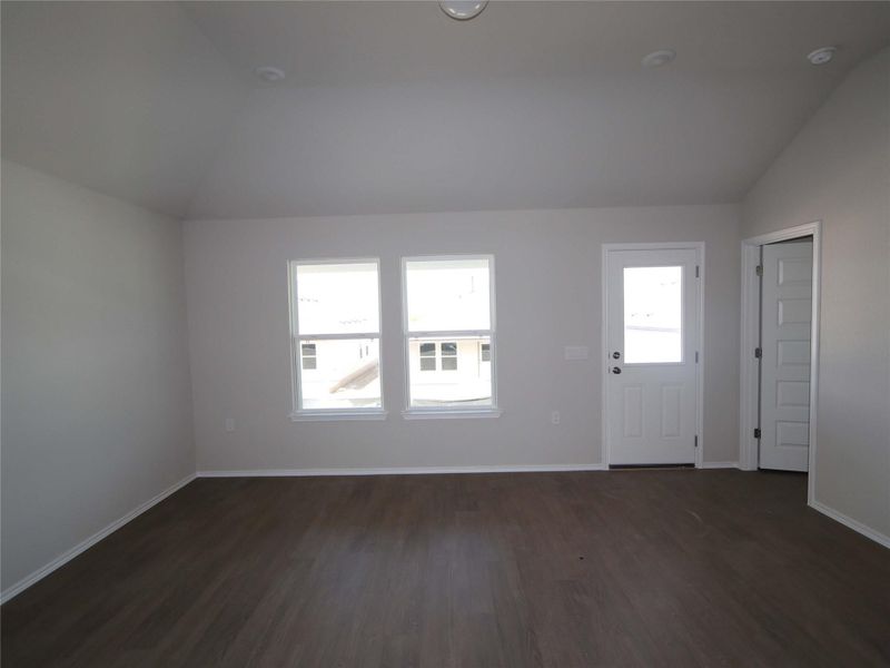 Spacious, unfurnished interior of a new home in Marble Creek Crossing, Austin (Image 7).