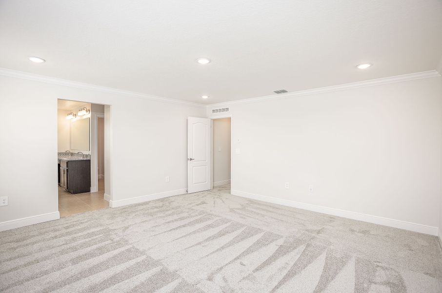 Representative unfurnished interior of a home built from the Carrington by Maronda Homes in Malabar Springs, Palm Bay (Image 57).