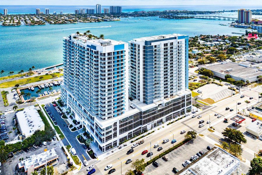 030-220LakeShoreDrive-1613-LakePark-FL-3 030-220LakeShoreDrive-1613-LakePark-FL-3