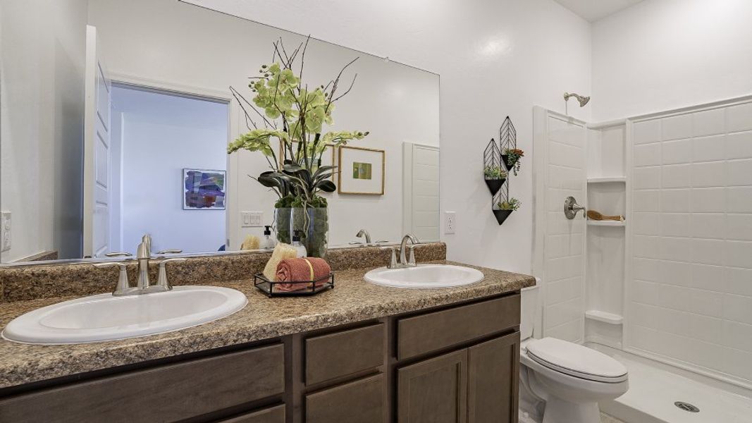 Pantano Owner's Suite Bathroom