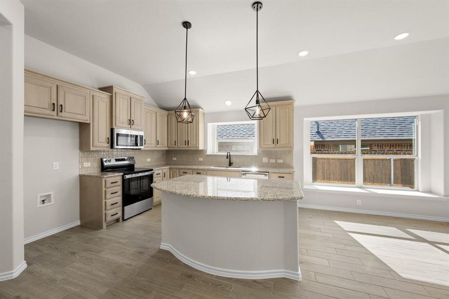 517 Waterford Park- Kitchen-2 517 Waterford Park- Kitchen-2