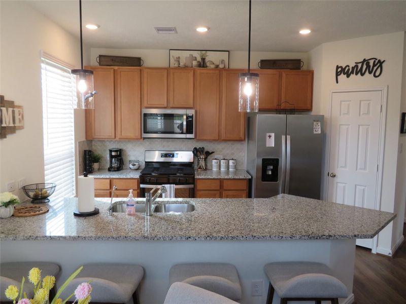 Furnished interior view inside a new home in Sagecrest Trails, Conroe (Image 18). Furnished interior view inside a new home in Sagecrest Trails, Conroe (Image 18).