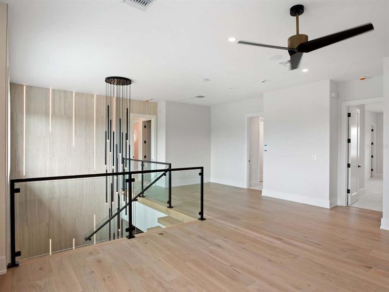 Spacious, unfurnished interior of a new home in , Orlando (Image 24).