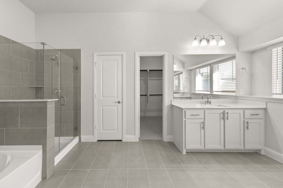 Furnished interior view inside a new home in Creekview Meadows, Pilot Point (Image 7).