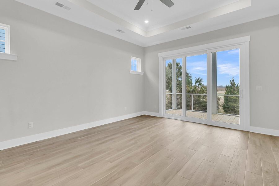 Spacious, unfurnished interior of a new home in , Mount Pleasant (Image 39).