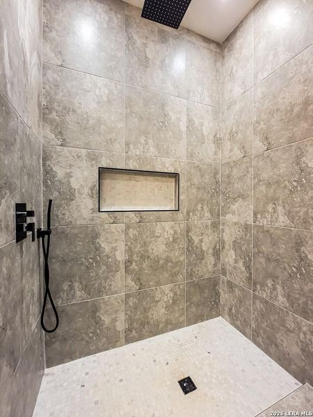 Close-up of interior finishes inside a home in , Eagle Pass (Image 13).