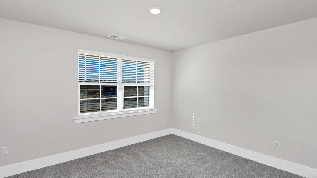 Spacious, unfurnished interior of a new home in Livingston Woods, Irmo (Image 19).