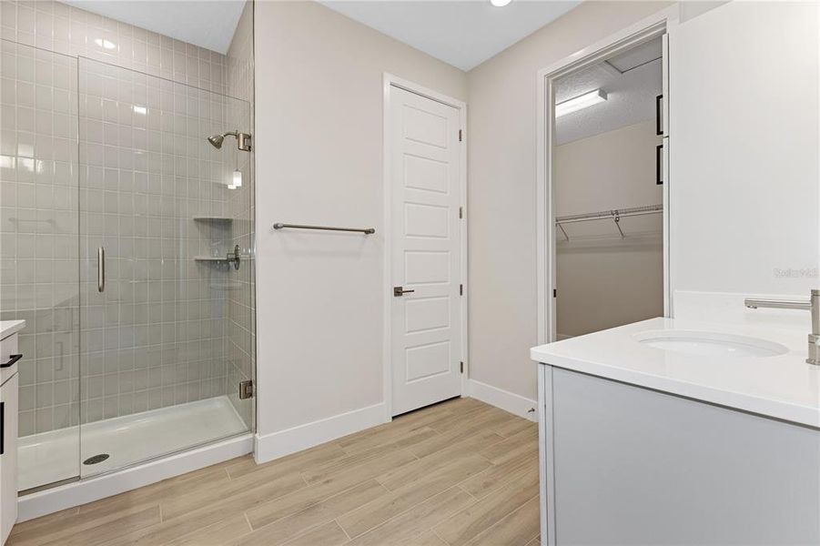 Furnished interior view inside a new home in , Ocala (Image 16).