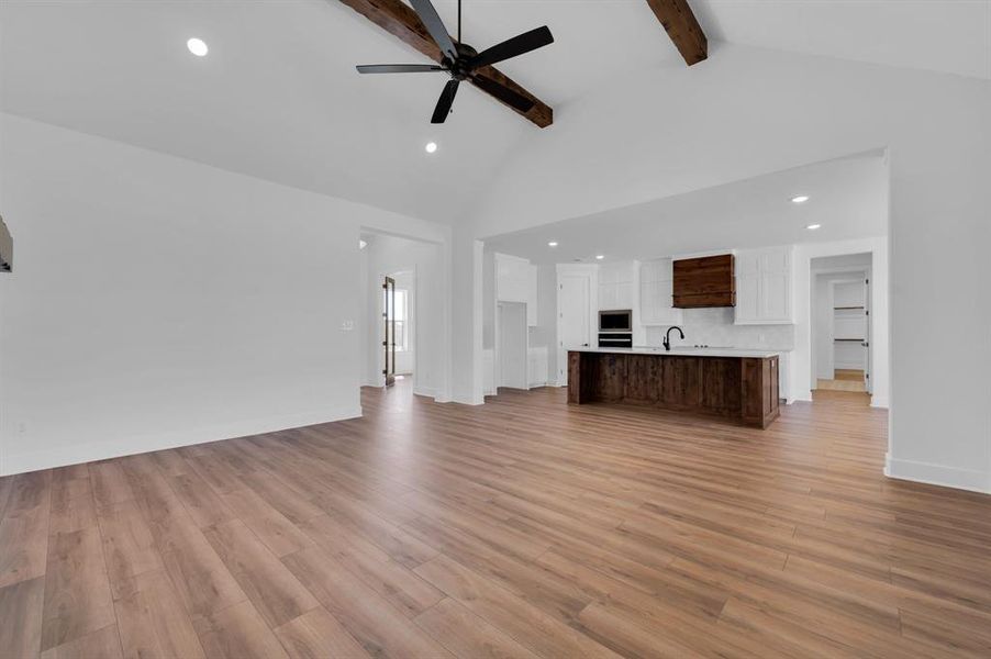 Spacious, unfurnished interior of a new home in , Waxahachie (Image 20).