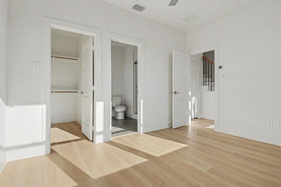 Spacious, unfurnished interior of a new home in , Farmers Branch (Image 20).