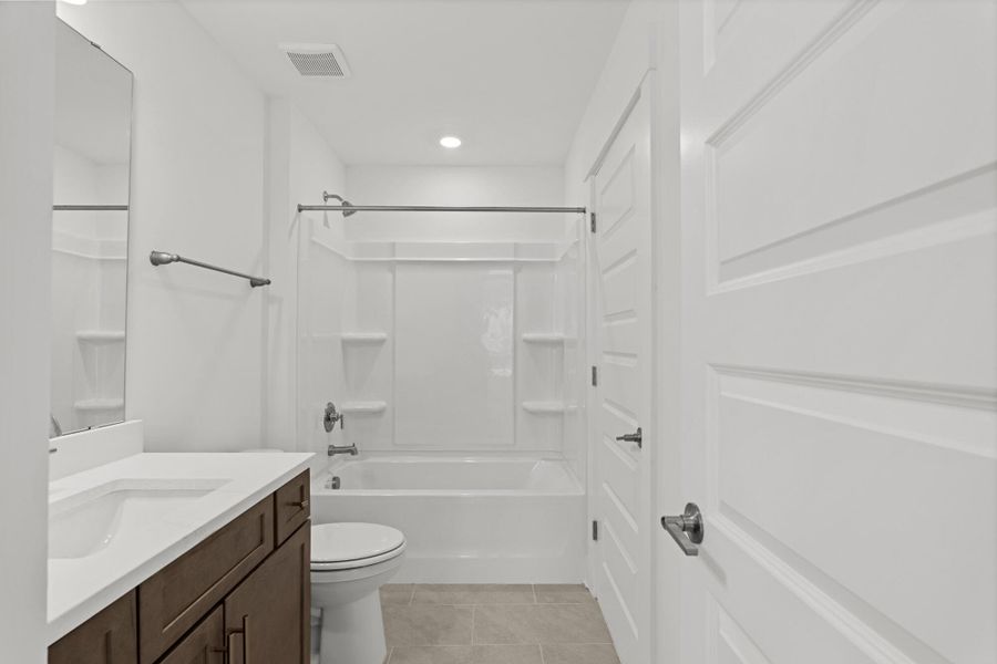 Furnished interior view inside a new home in Hancock Farms, Aiken (Image 14).