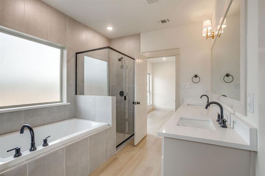 Furnished interior view inside a new home in , Millsap (Image 6).