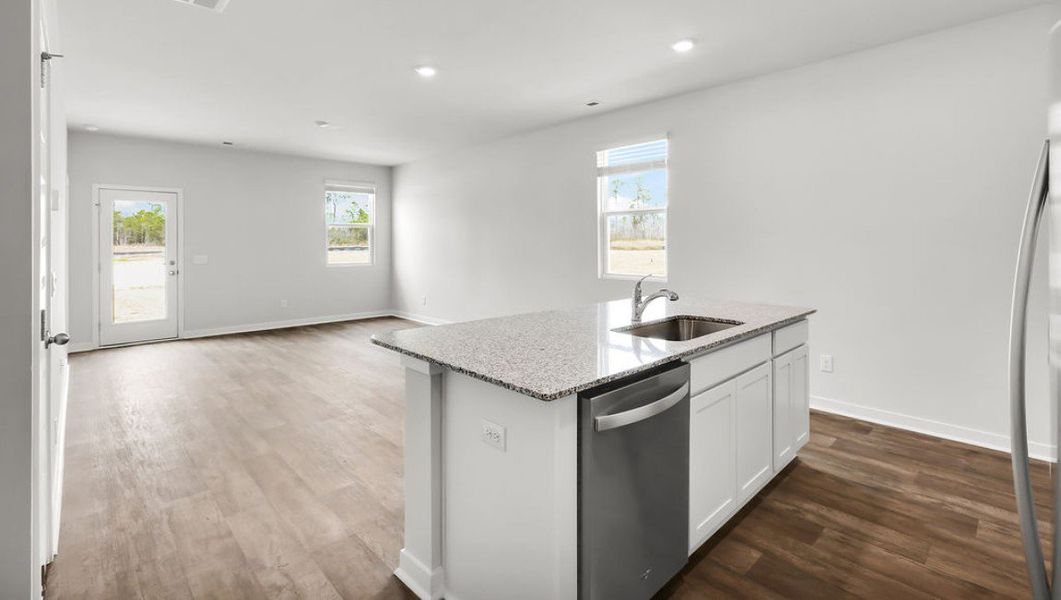 Furnished interior view inside a new home in Eagle Creek, Bolivia (Image 7).