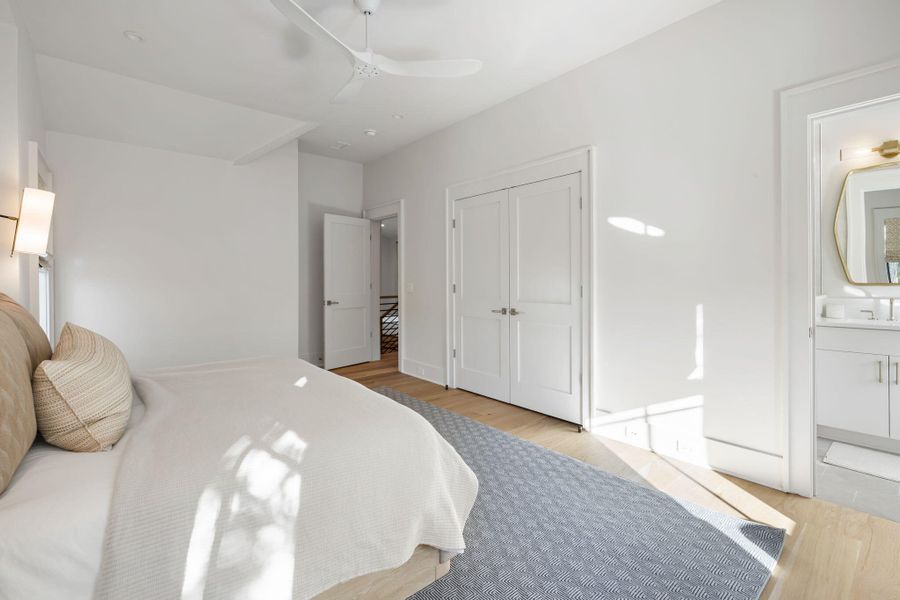 Furnished interior view inside a new home in , Sullivan's Island (Image 34).