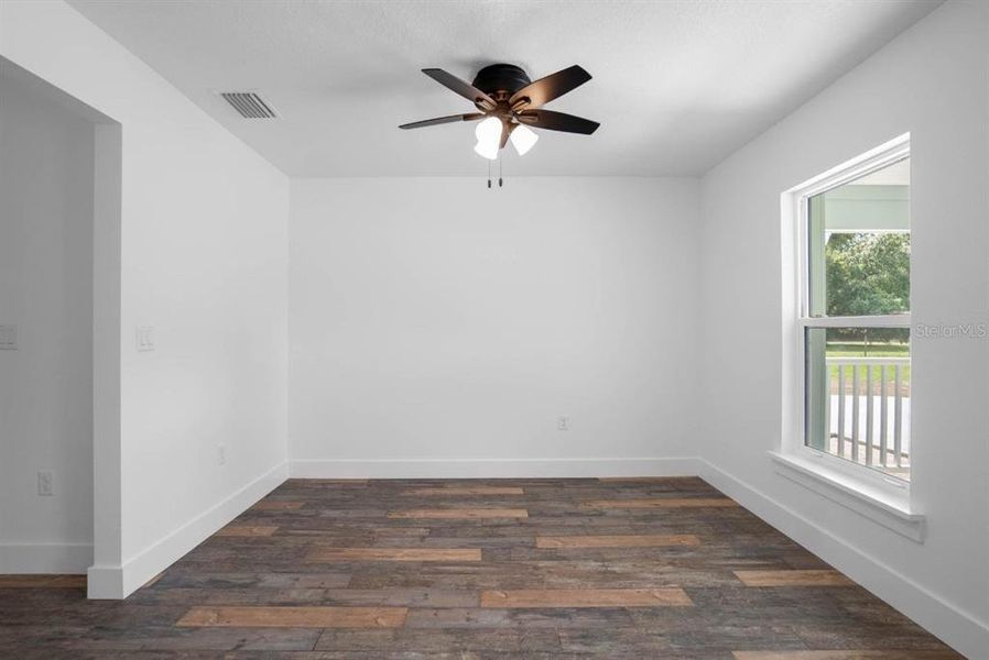 Spacious, unfurnished interior of a new home in , Webster (Image 36).