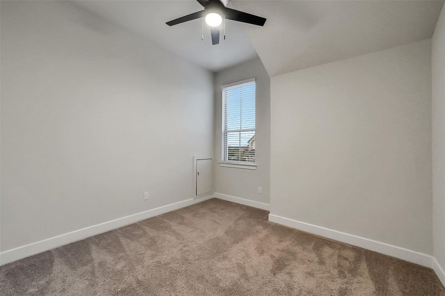 Spacious, unfurnished interior of a new home in Meridiana, Manvel (Image 37).
