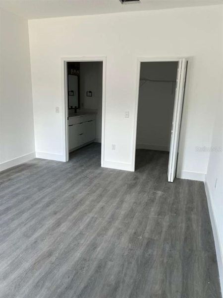 Spacious, unfurnished interior of a new home in , Lake Wales (Image 25).